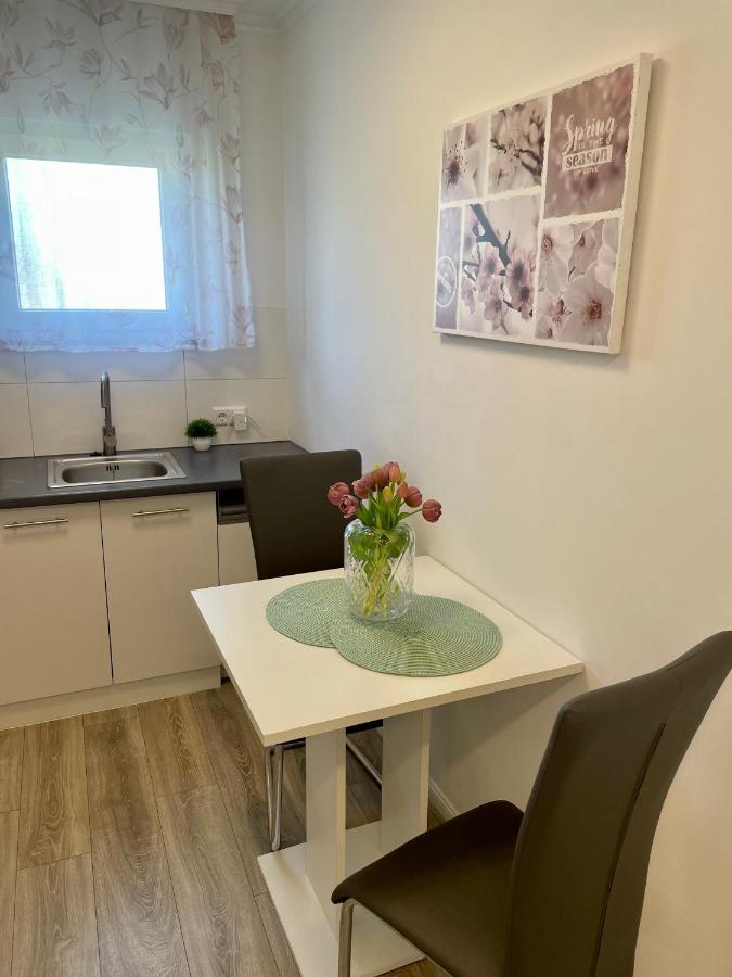 Prime Host Charme Apartment Karlsruhe Exteriör bild