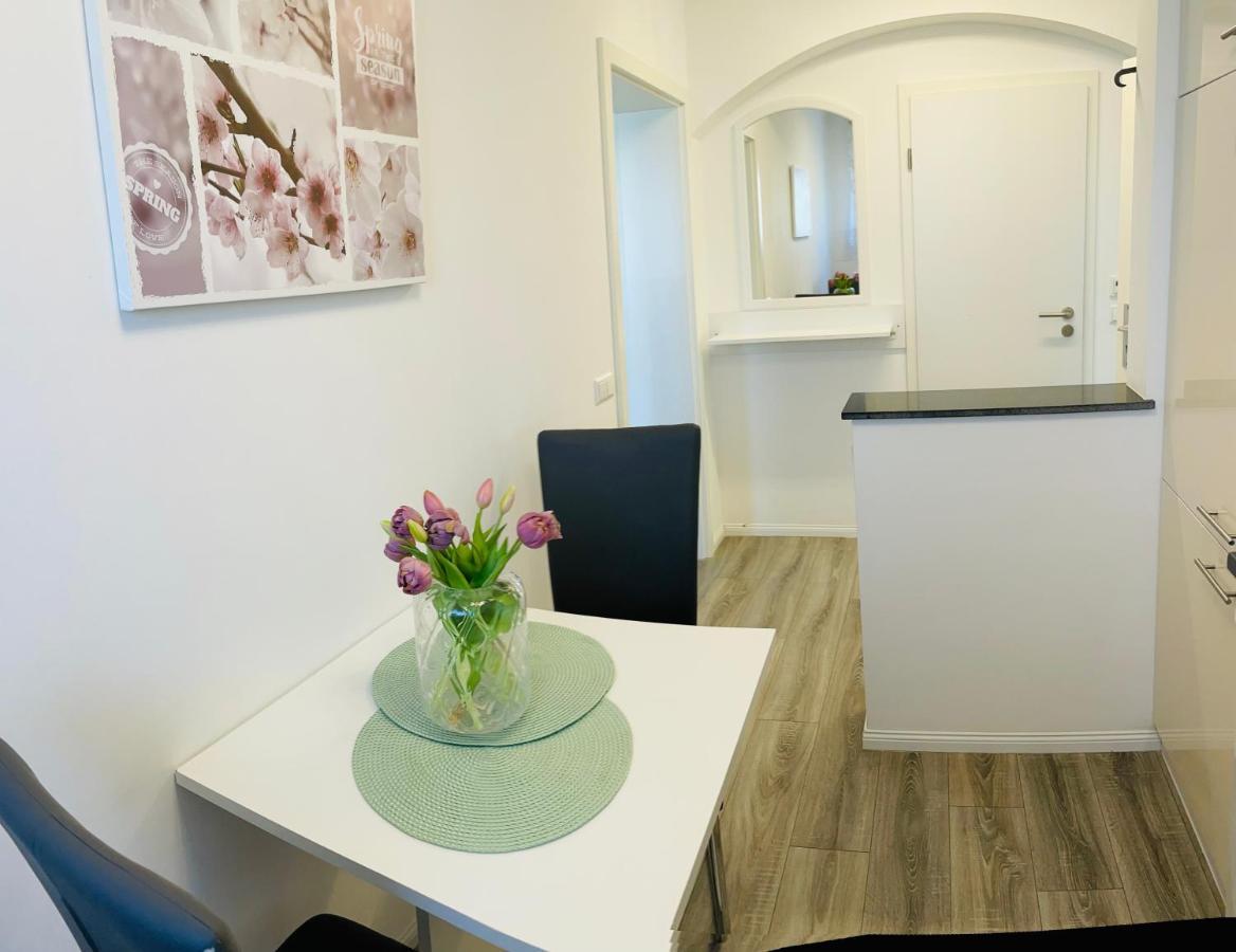 Prime Host Charme Apartment Karlsruhe Exteriör bild